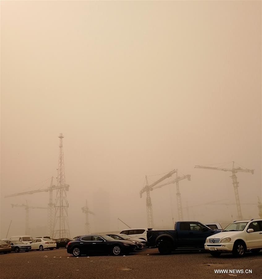 KUWAIT-KUWAIT CITY-SANDSTORM