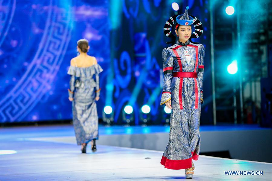 #CHINA-INNER MONGOLIA-HOHHOT-FASHION DESIGN SHOW (CN)