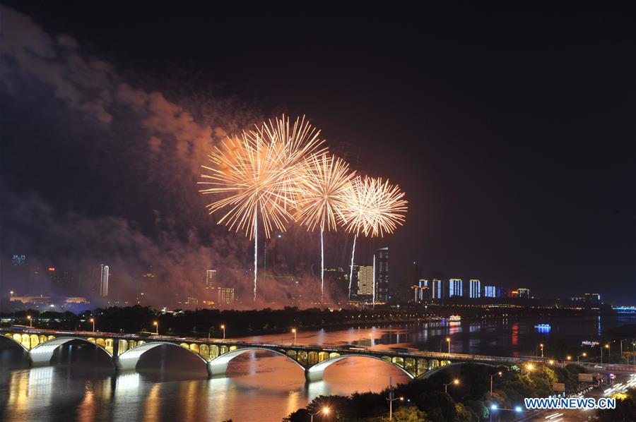 CHINA-HUNAN-CHANGSHA-FIREWORKS (CN)