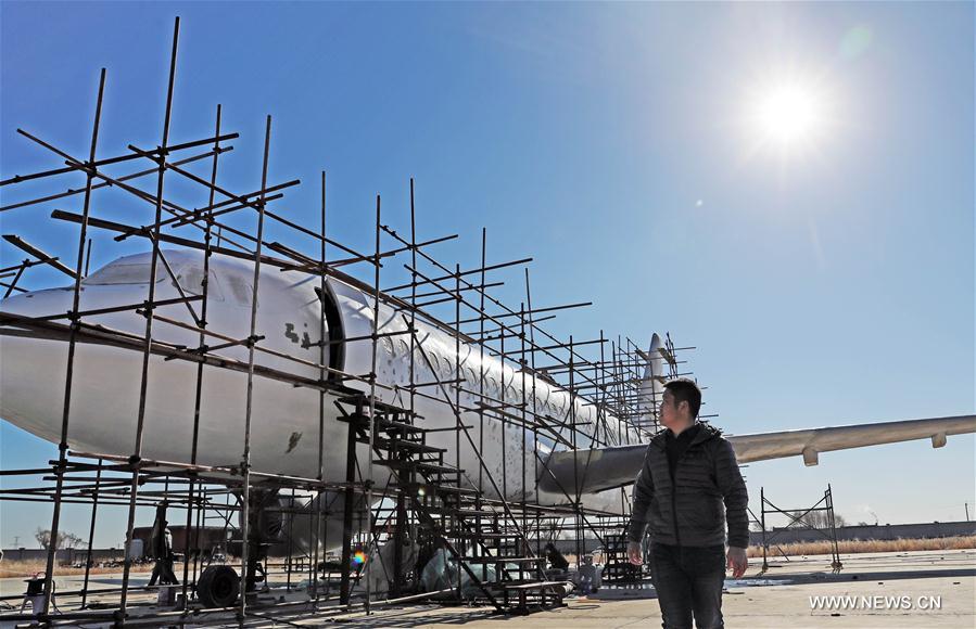 CHINA-LIAONING-FARMER-PLANE MAKING (CN)