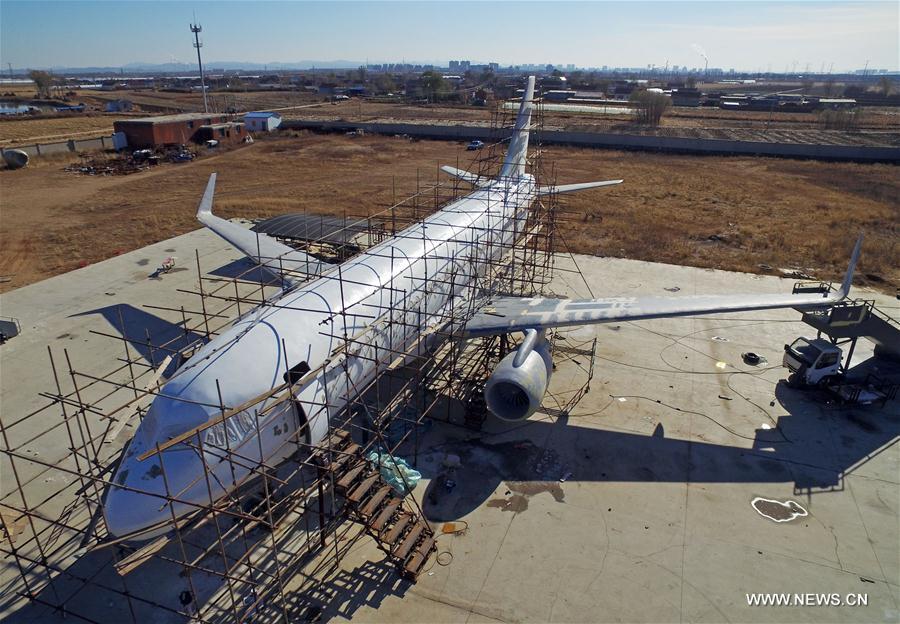 CHINA-LIAONING-FARMER-PLANE MAKING (CN)