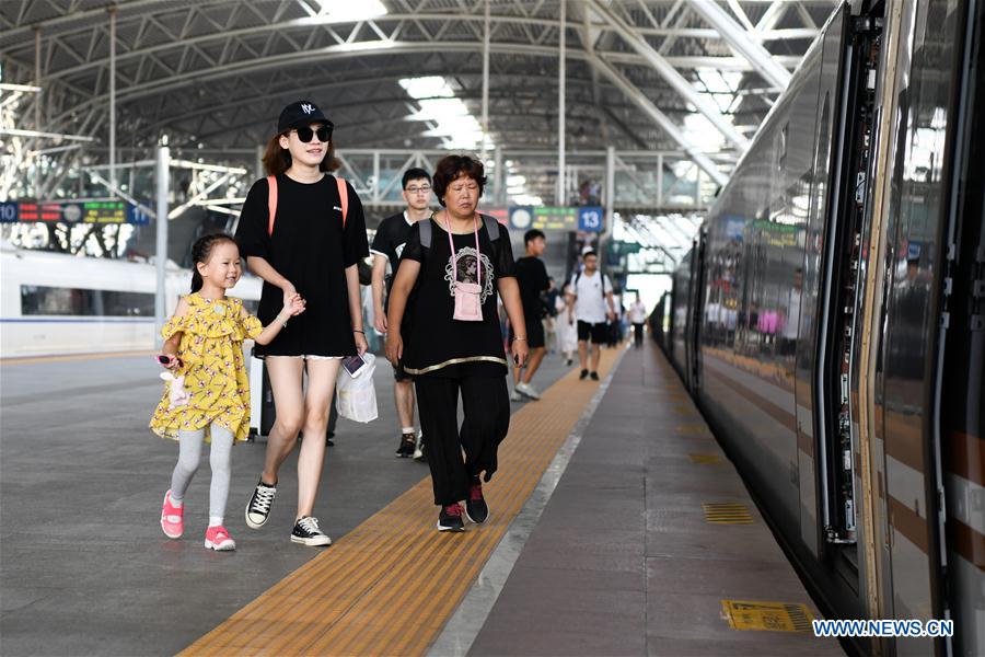 CHINA-NANJING-MID-AUTUMN FESTIVAL-RAILWAY-TRAVEL RUSH (CN)