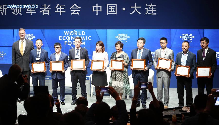 CHINA-DALIAN-SUMMER DAVOS-AWARD CEREMONY (CN)