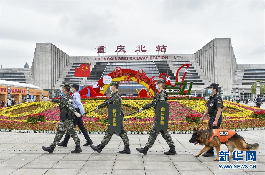 （图文互动）（2）武警官兵“双节”坚守战位保平安