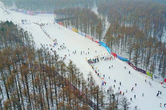 长春大众冰雪季开幕